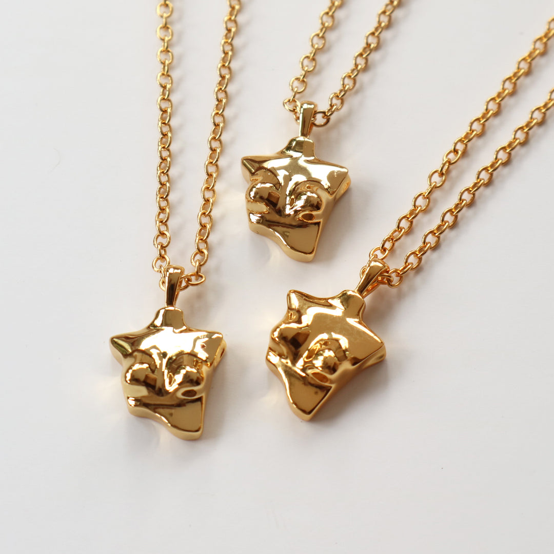 Female Body Necklace (Defect)