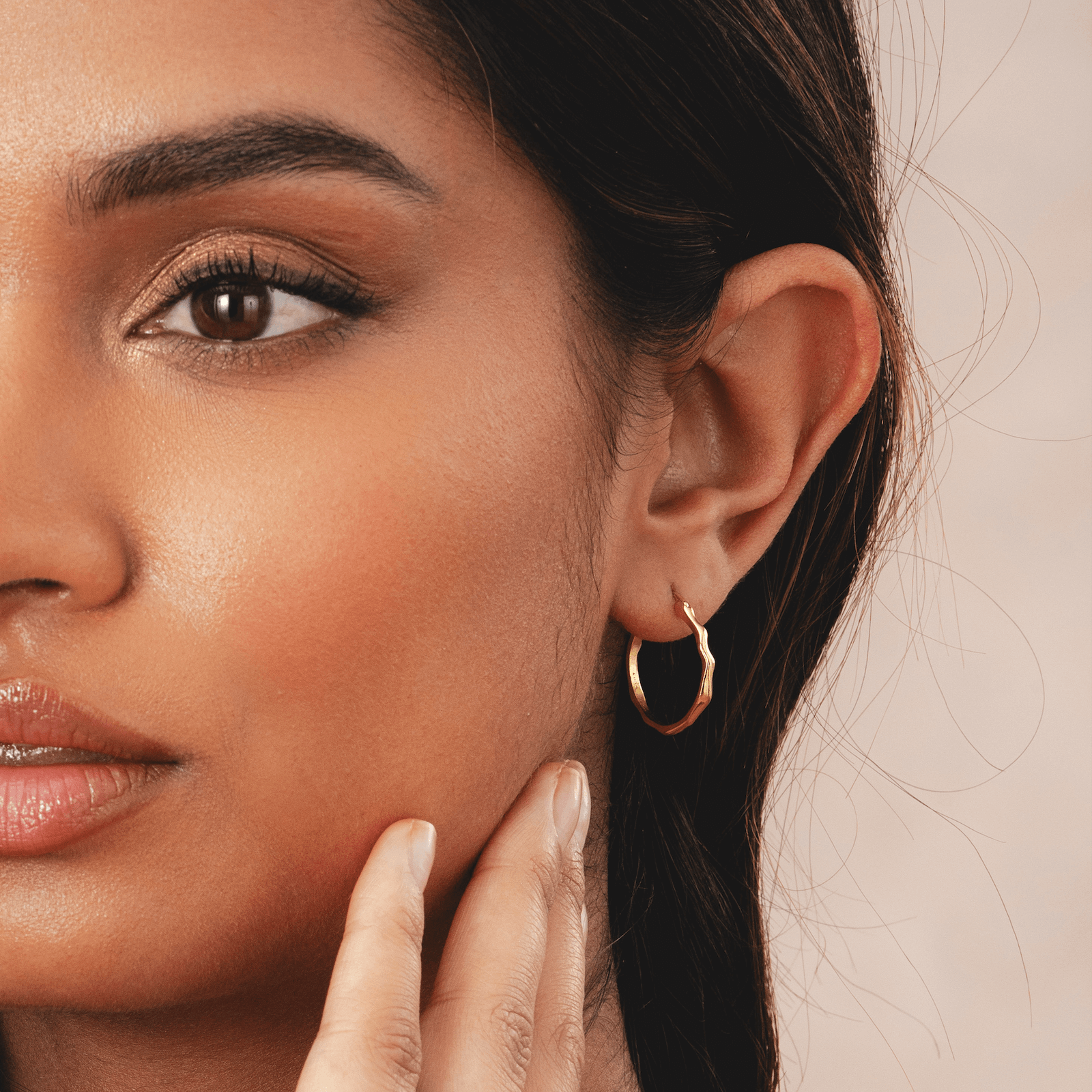 Irregular Hoop Earrings (Gold)