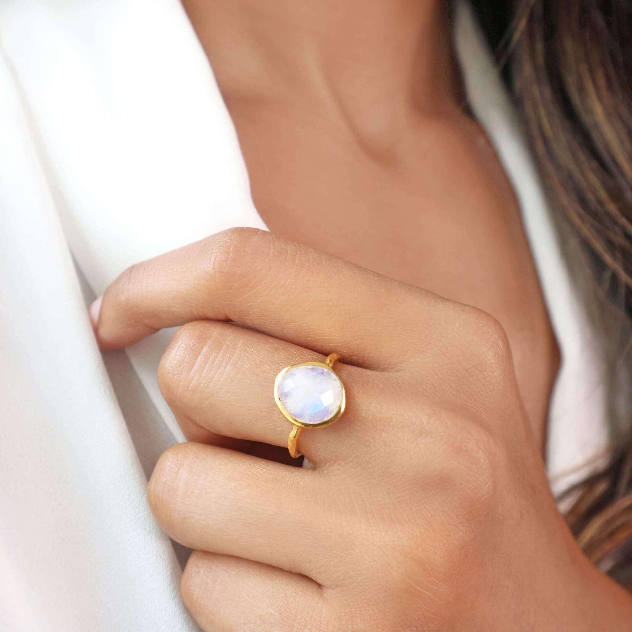 Irregular Moonstone Ring (Gold)
