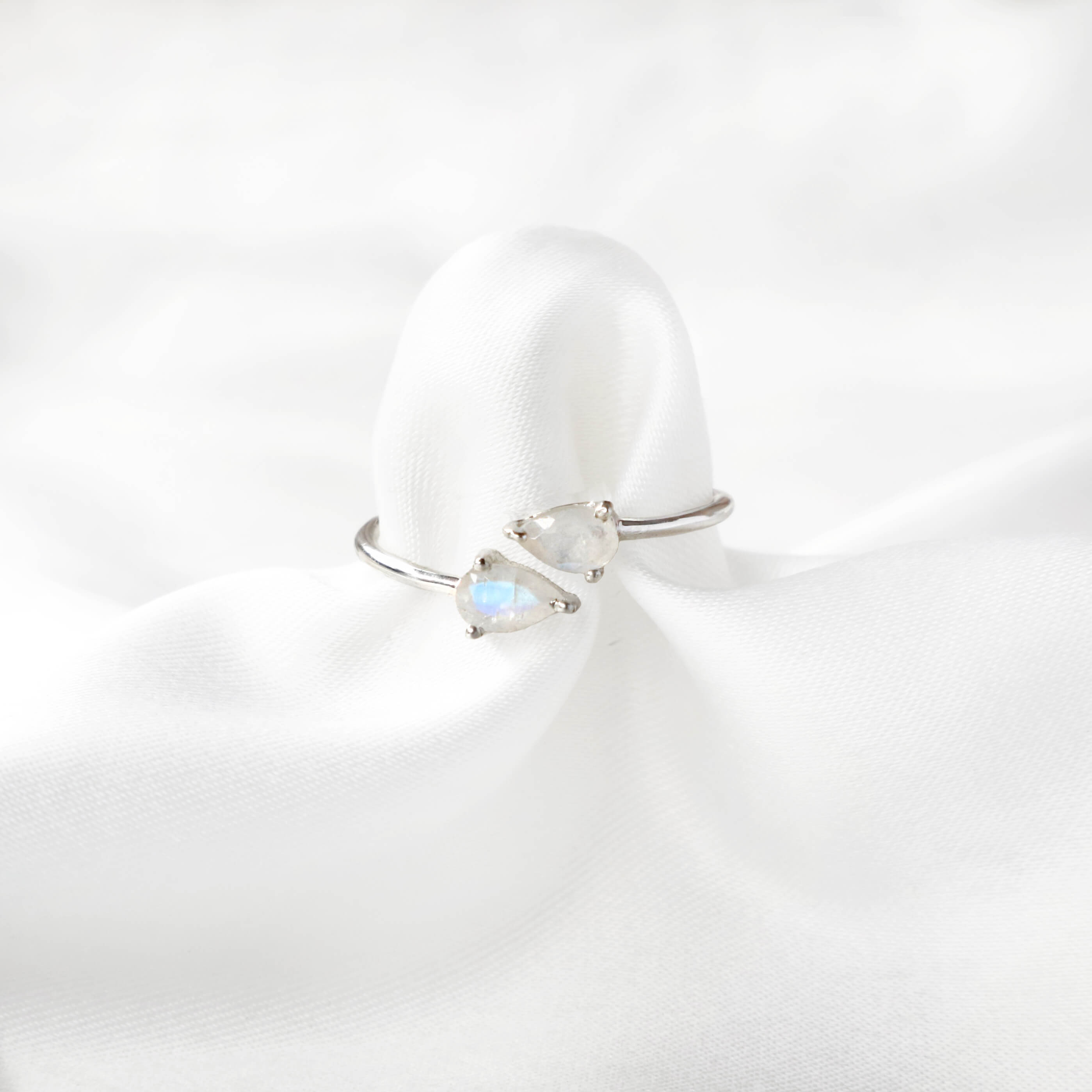 Moonstone Teardrop Ring (Silver)