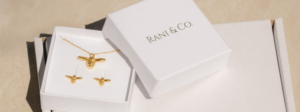 Top 5 Christmas Jewellery Gifts For Her | Rani & Co.