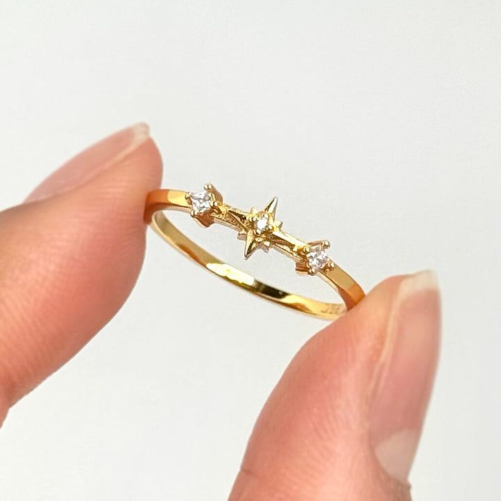 Gold Star Ring (Sample)