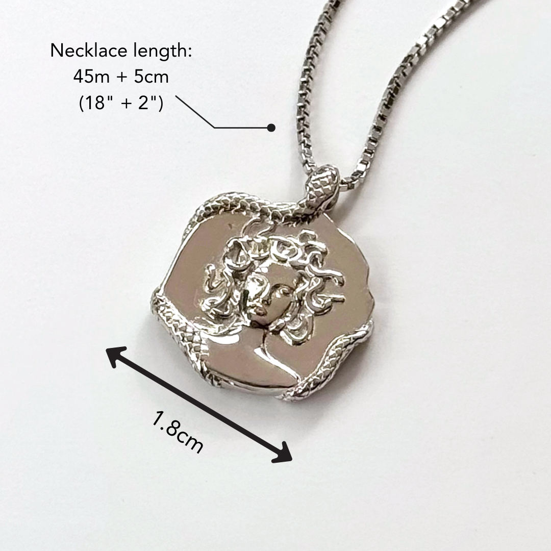 Medusa Necklace Silver (Defect)