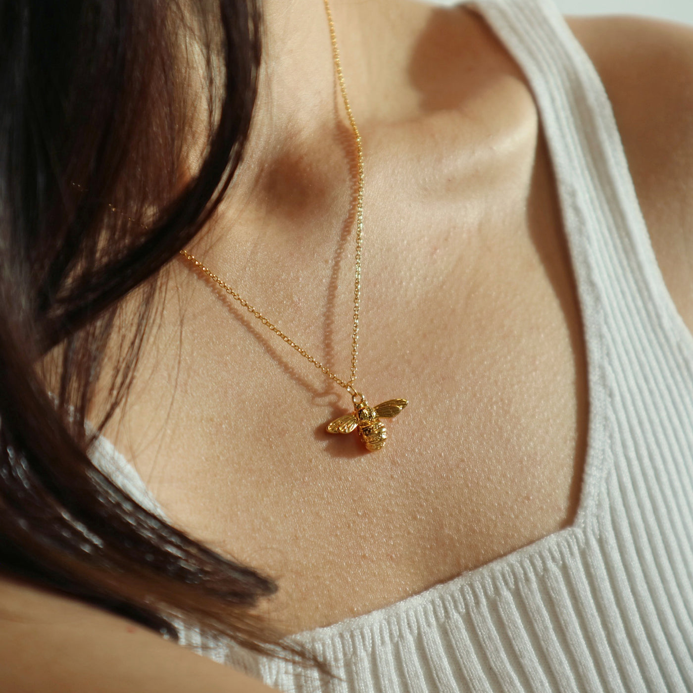 Gold Queen Bumblebee Necklace