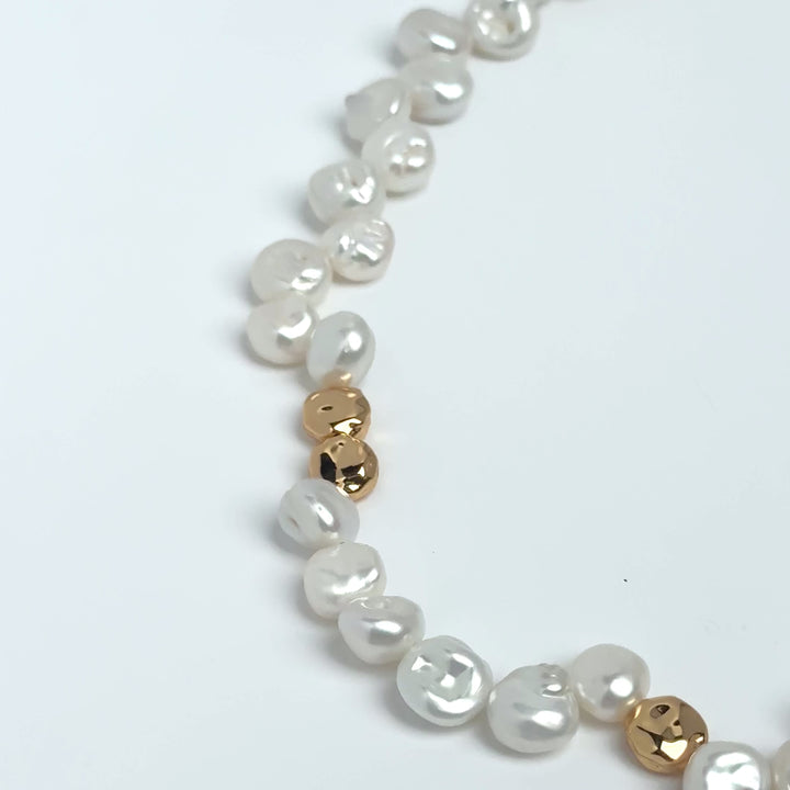 Round Pearl Gold Necklace (Sample)