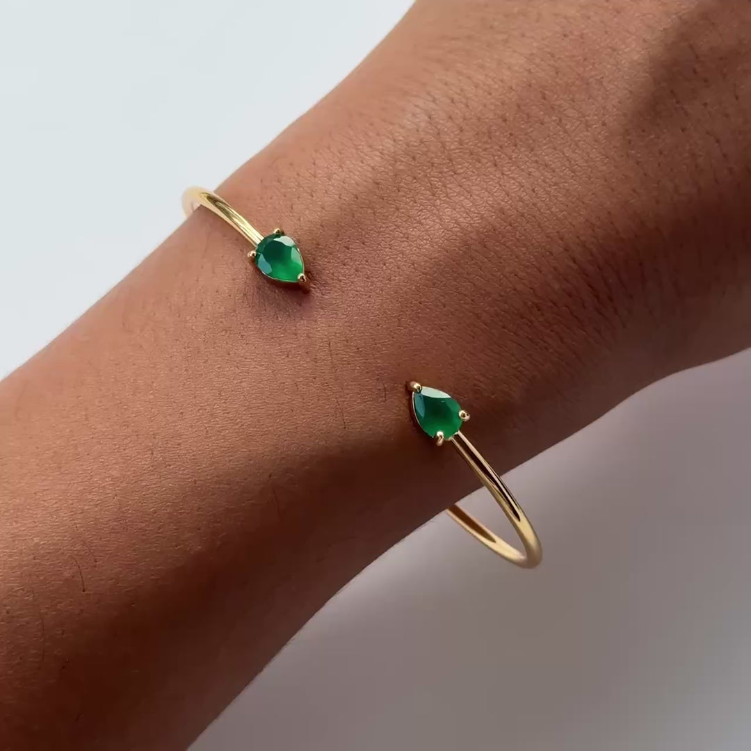 Green Onyx Teardrop Cuff Bracelet (Sample)