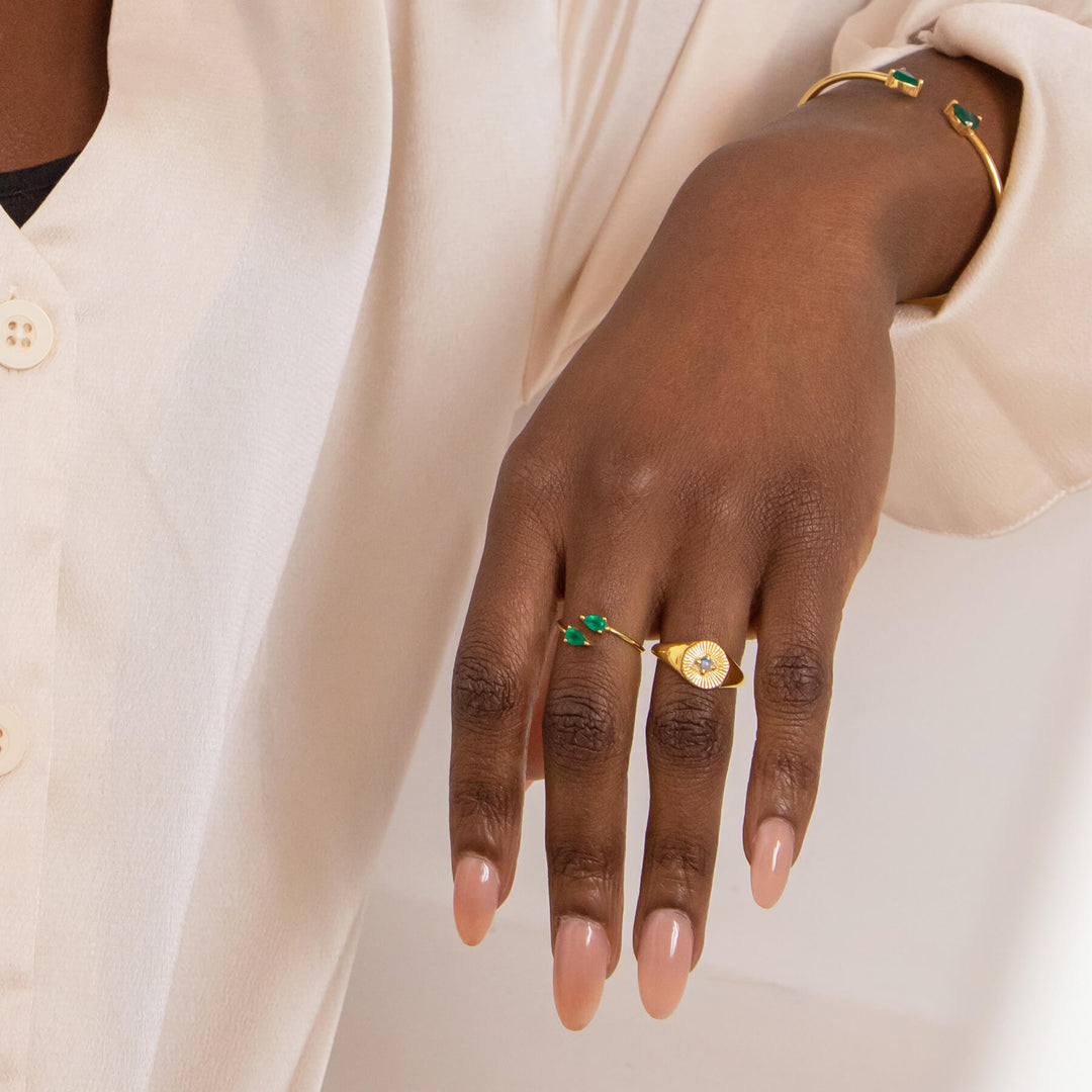 Green Onyx Teardrop Ring (Gold)