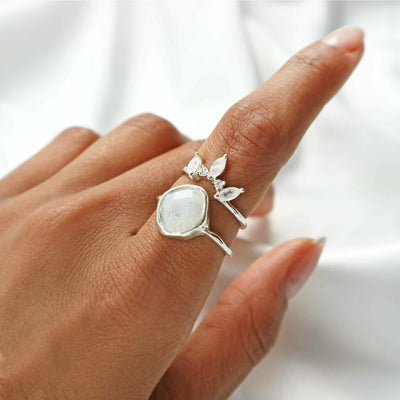 Moonstone Crown Ring (Silver)