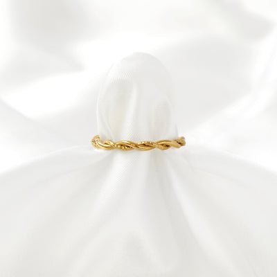 Gold twist ring, Rani & Co. jewellery