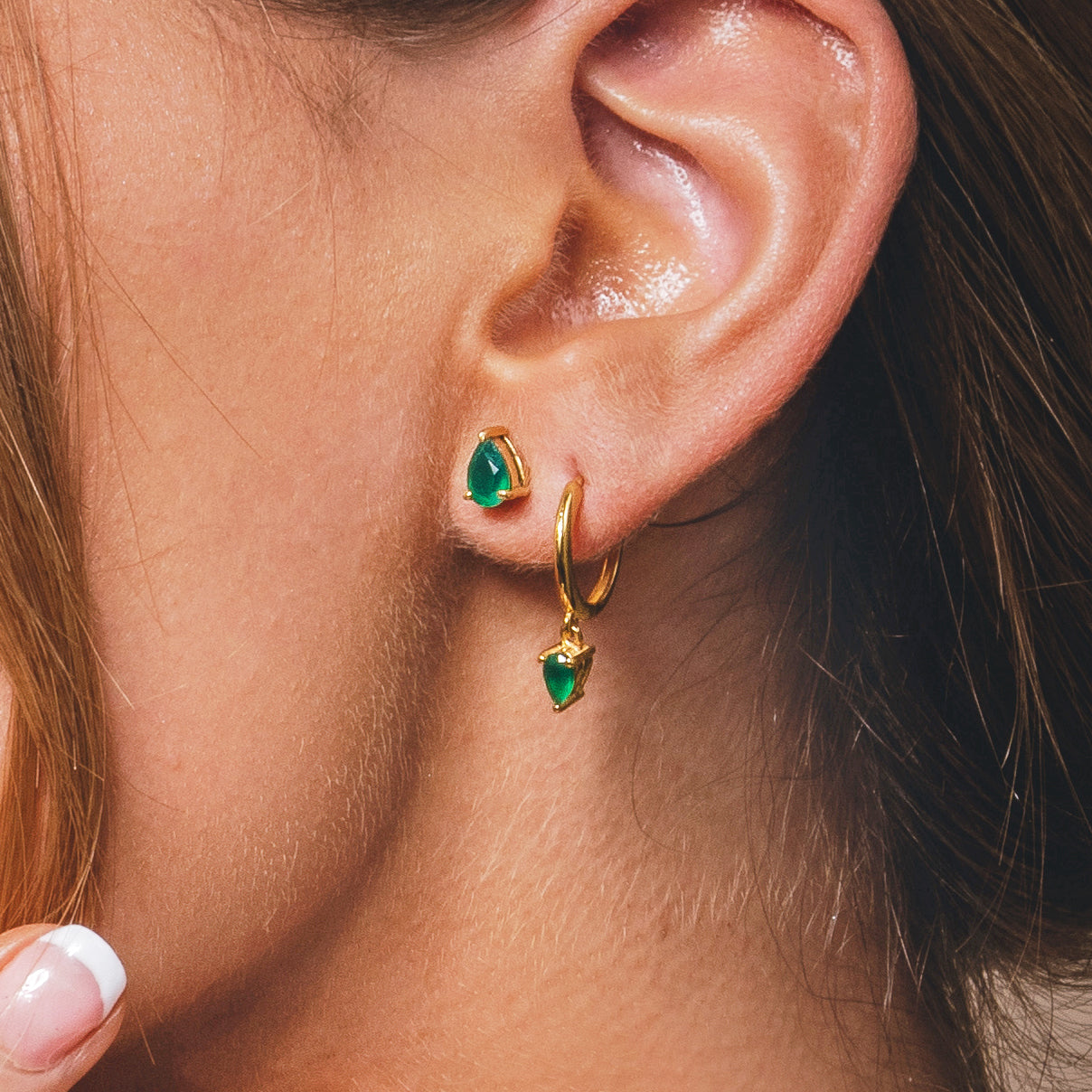 Green Onyx Charm Hoop Earrings (Gold)