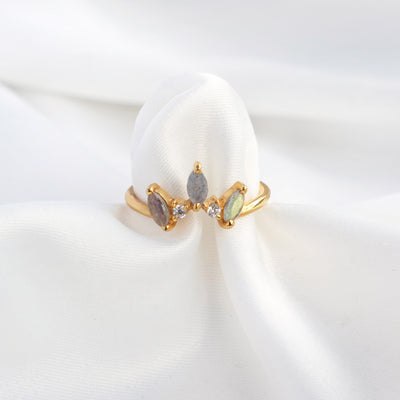 Labradorite Crown Ring (Gold)