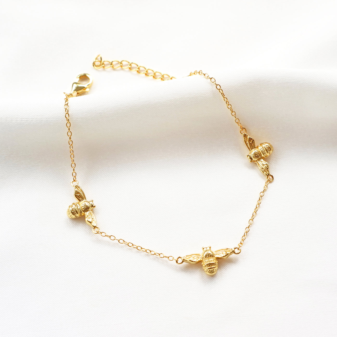 Queen Bumblebee Bracelet (Gold)